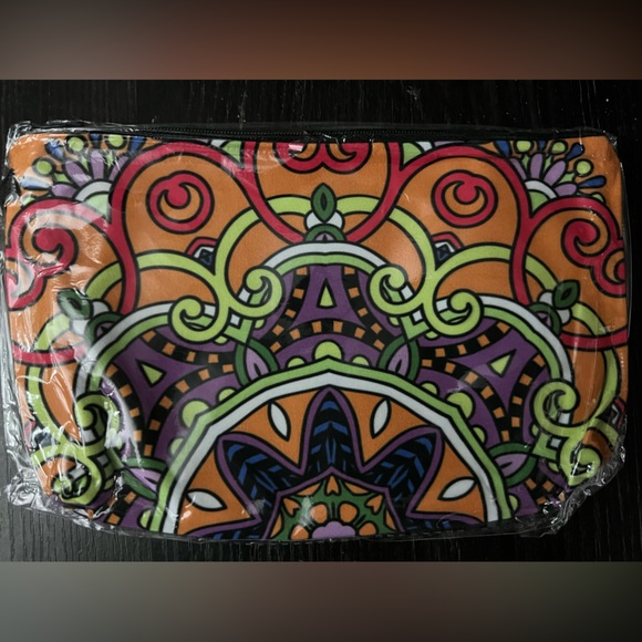 π€π 10/31 Boutiques Host Pick!!! NEW- Mandala-Inspired Makeup Bags ππ€ - Picture 10 of 16